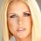 Carrie Keagan Photo