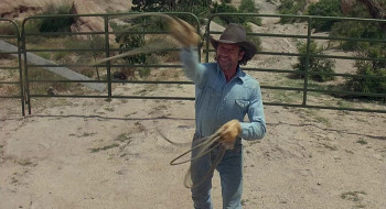 Tremors II: Aftershocks (1996) download