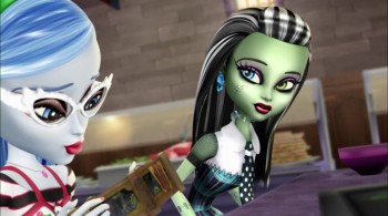 Monster High: Freaky Fusion (2014) download