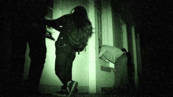 Grave Encounters (2011) download